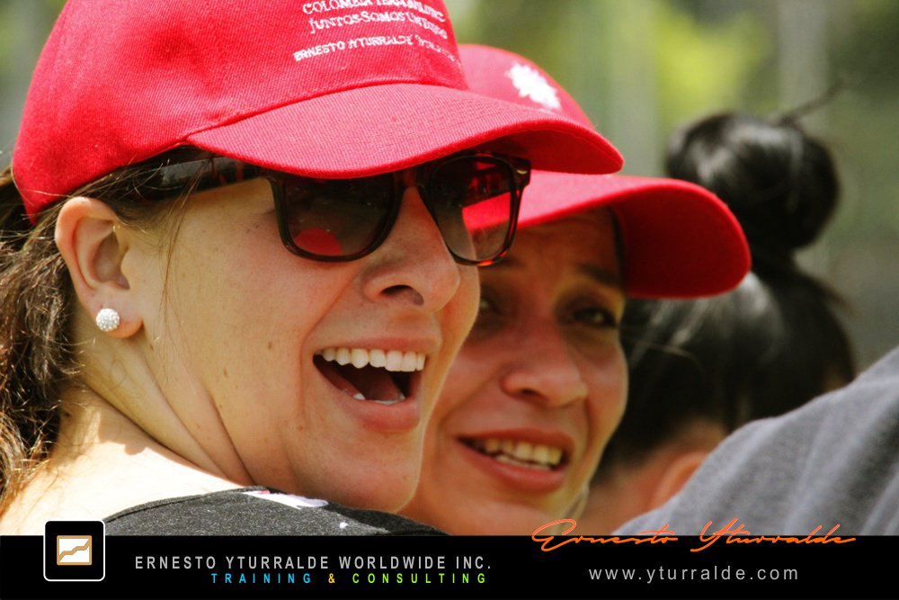 Team Building Colombia | Dinámicas colaborativas para equipos de alto rendimiento y confianza