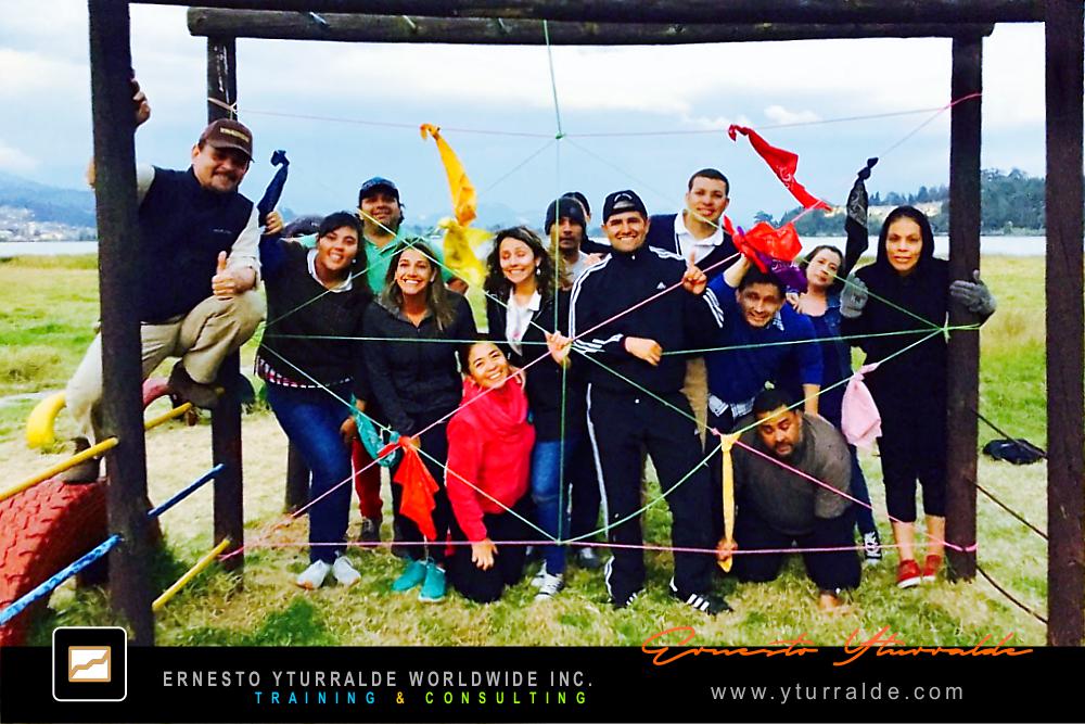 Team Building Colombia | Entrenamiento colaborativo enfocado en liderazgo y resolución de conflictos